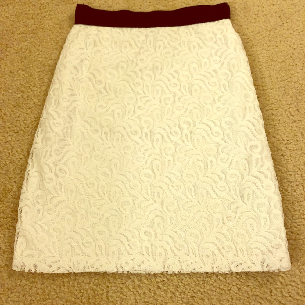 Black and white lacey pencil skirt